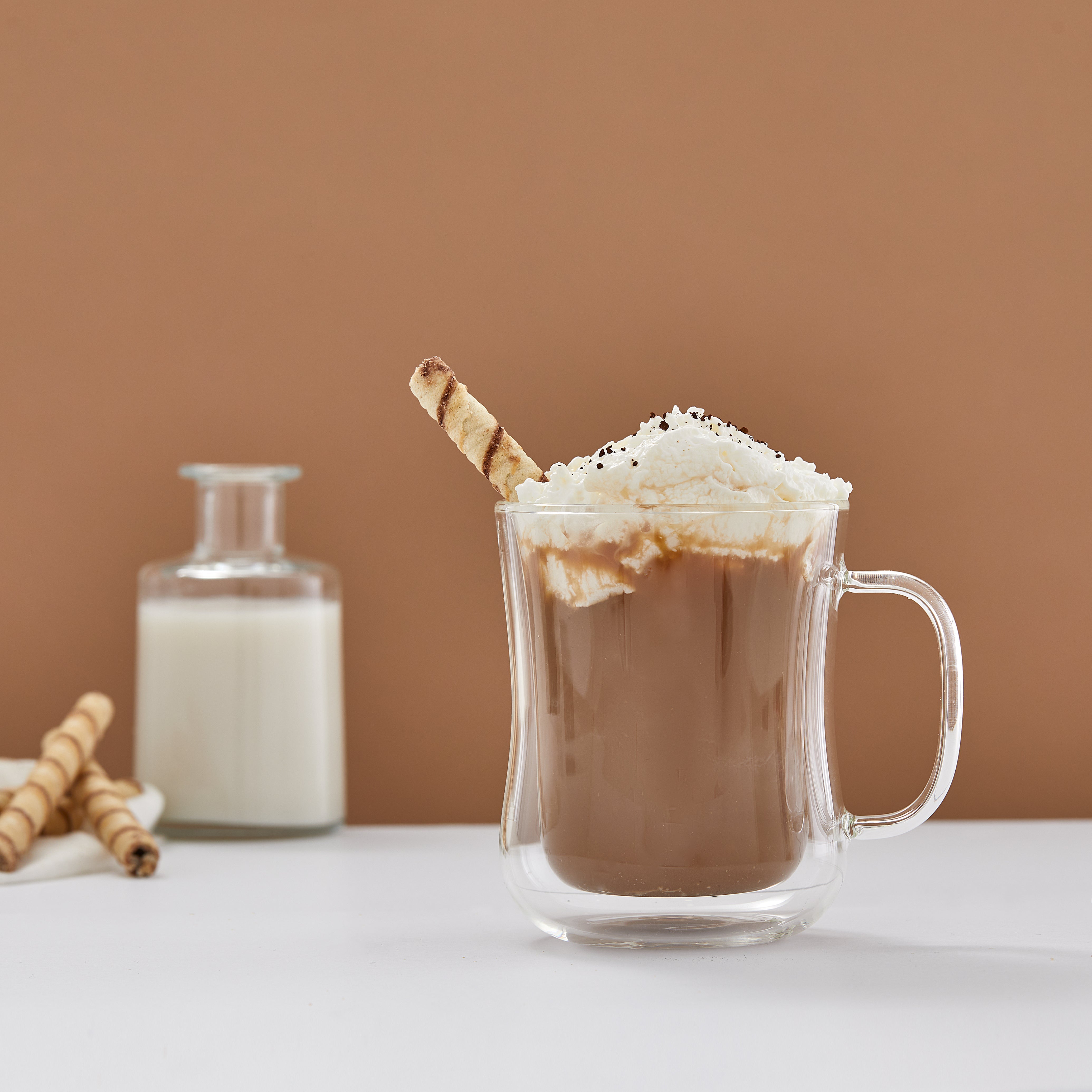 Warm Up Your Guests with These Delicious, Cozy Winter Drink Recipes